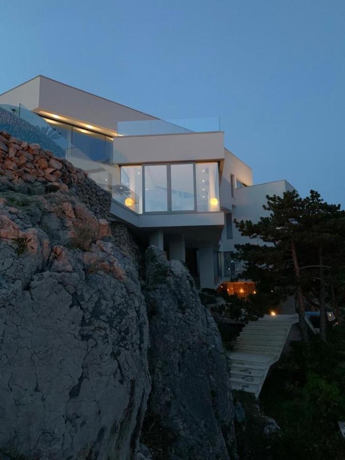 Shimmer & Shine Baska  Exterior photo